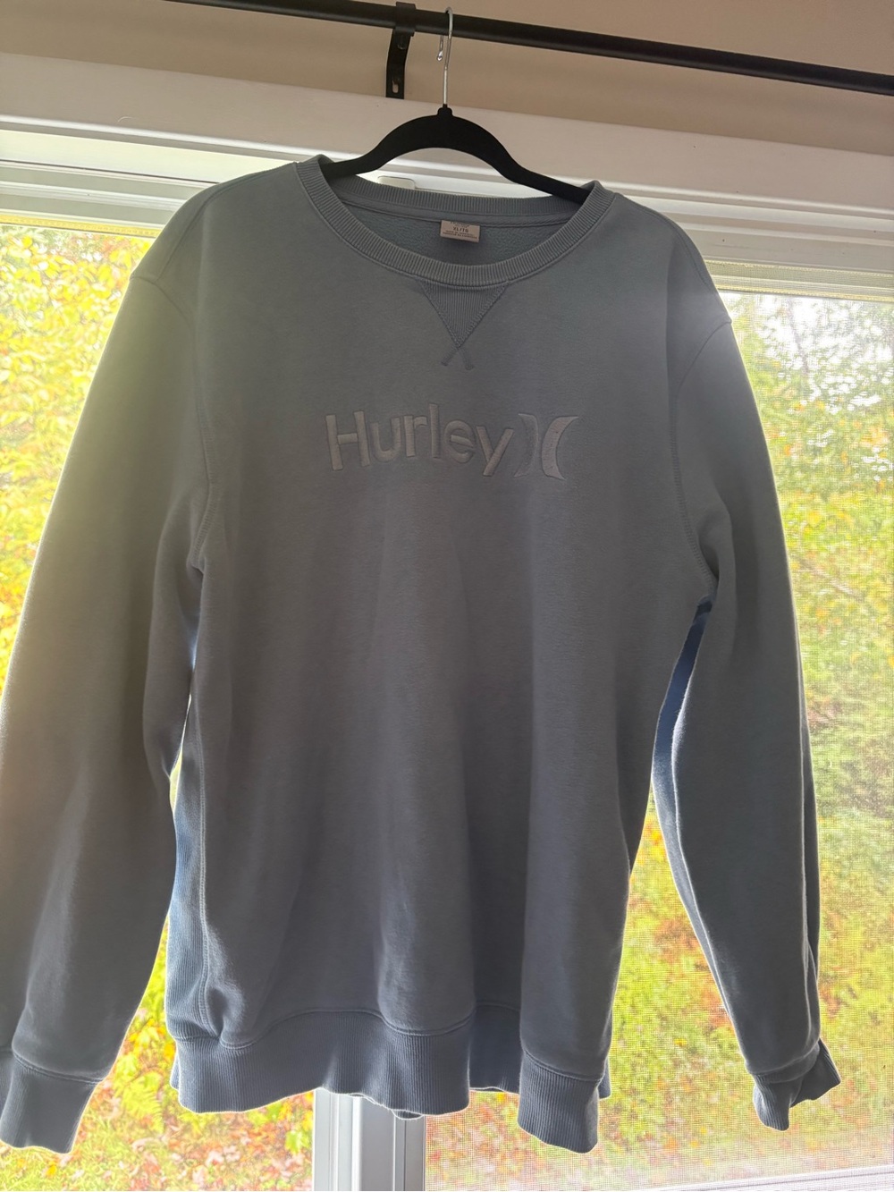Hurley Men's Crewneck Sweatshirt in Light Blue